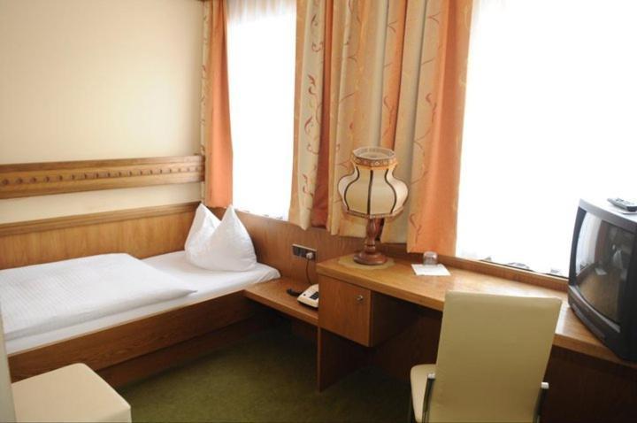 Innviertlerhof Linz Room photo